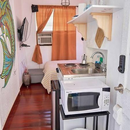 Migue'S Tiny Miami Alcove Apartment Ngoại thất bức ảnh